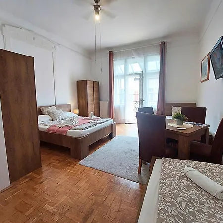 Hostel Black Sheep Smart