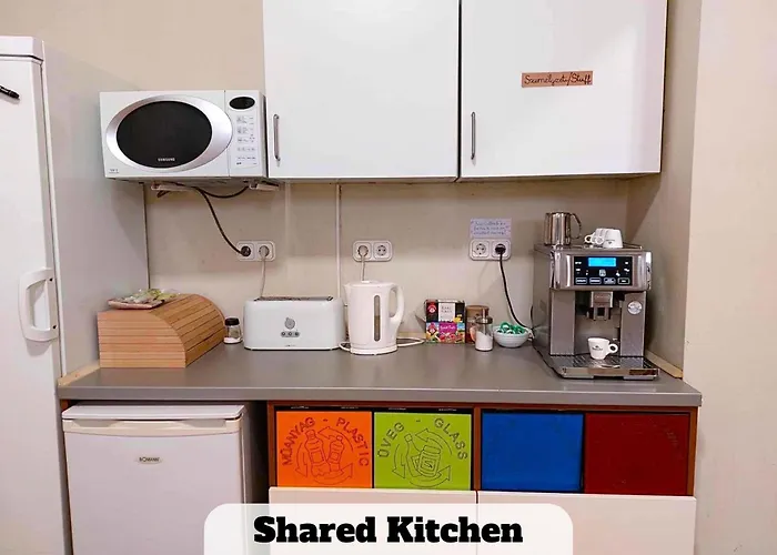 Black Sheep Smart Vandrarhem *