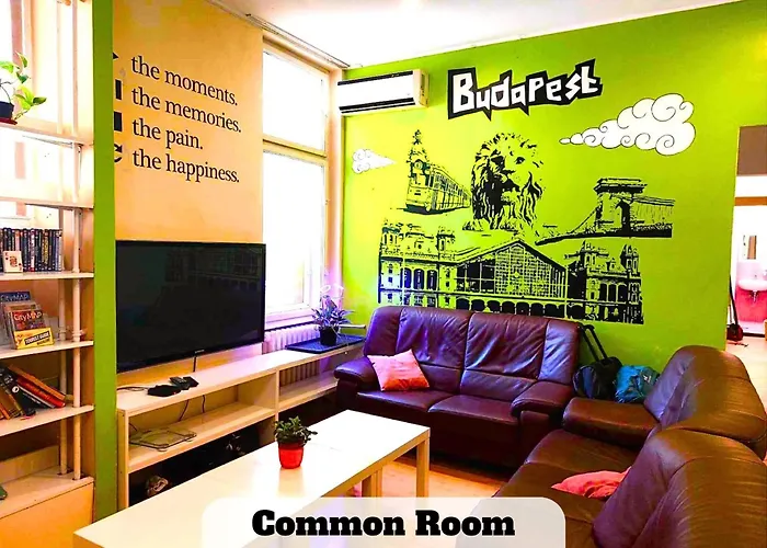 بيت شباب Black Sheep Smart