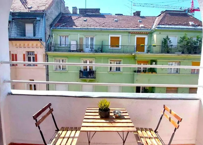 Black Sheep Smart Vandrarhem *