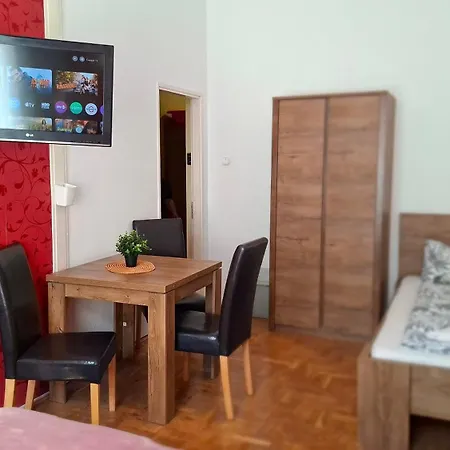 Black Sheep Smart אכסניה בודפשט