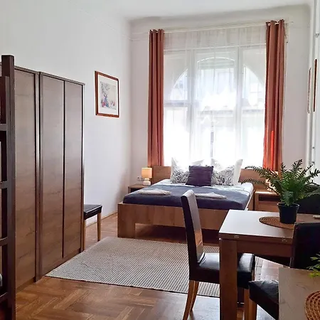 Black Sheep Smart 2* Budapest
