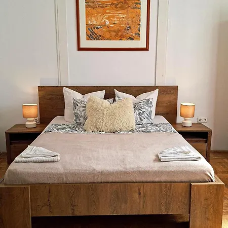 אכסניה Black Sheep Smart